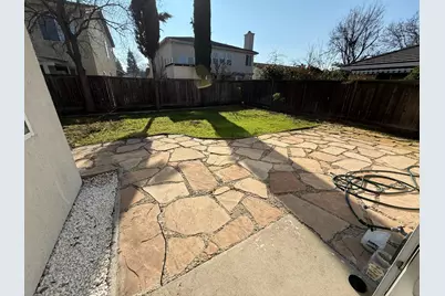 2094 New Hampshire Way, Sacramento, CA 95835 - Photo 17