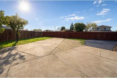 8400 Juglans Drive, Orangevale, CA 95662 - Photo 3