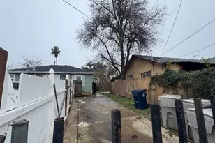 2585 Beaumont St, Sacramento, CA 95815 - Photo 3