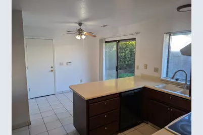 7441 Spicewood Drive, Sacramento, CA 95831 - Photo 5