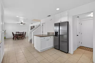 8877 Amberjack Way, Sacramento, CA 95828 - Photo 21