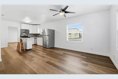 702 Dixieanne Avenue, Sacramento, CA 95815 - Photo 7