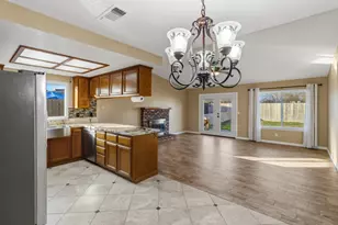 1565 Larry St, Olivehurst, CA 95961 - Photo 7