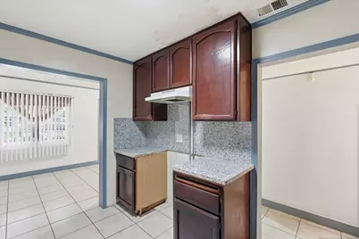 5411 59th Street, Sacramento, CA 95820 - Photo 11