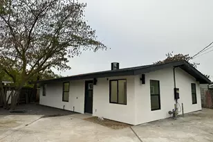 250 N 9th Ave, Oakdale, CA 95361 - Photo 1