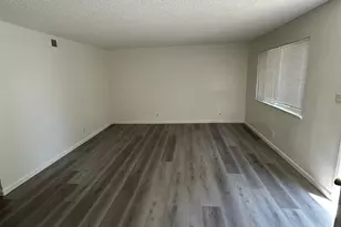 2137 Chrysler Dr, Modesto, CA 95350 - Photo 5