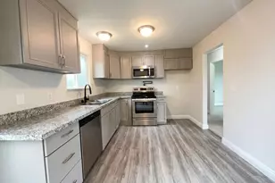 6909 Duckling Way, Sacramento, CA 95842 - Photo 9