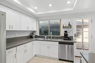 8169 Chenin Blanc Ln, Fair Oaks, CA 95628 - Photo 3