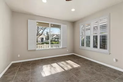 9644 Oakham Way, Elk Grove, CA 95757 - Photo 15