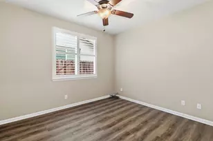 9644 Oakham Way, Elk Grove, CA 95757 - Photo 35