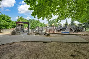 9448 Plainoak Way, Elk Grove, CA 95758 - Photo 41