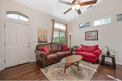 9448 Plainoak Way, Elk Grove, CA 95758 - Photo 9