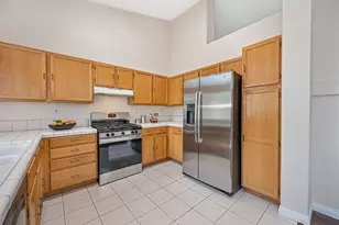 9448 Plainoak Way, Elk Grove, CA 95758 - Photo 15