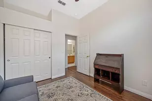 9448 Plainoak Way, Elk Grove, CA 95758 - Photo 19