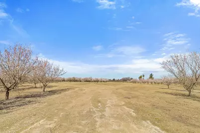 5575 E Whitmore, Hughson, CA 95326 - Photo 25