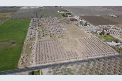 5575 E Whitmore, Hughson, CA 95326 - Photo 9