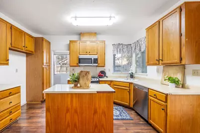 1537 Grass Valley Drive, Woodland, CA 95776 - Photo 17