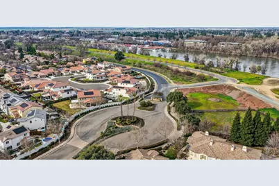 701 Rolling Green Drive, West Sacramento, CA 95605 - Photo 53