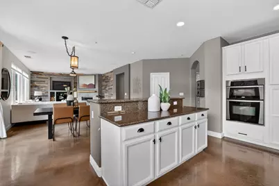 701 Rolling Green Drive, West Sacramento, CA 95605 - Photo 13