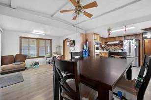 7552 Red Bud Ln, Sacramento, CA 95828 - Photo 9