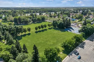 8088 Little Isle Ln, Sacramento, CA 95831 - Photo 49