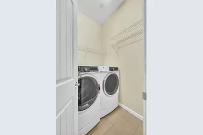 8088 Little Isle Lane, Sacramento, CA 95831 - Photo 33