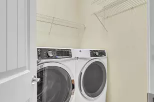 8088 Little Isle Ln, Sacramento, CA 95831 - Photo 33