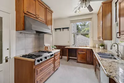 2120 G Street, Sacramento, CA 95816 - Photo 29