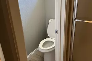 8541 Brisenbourg Way, Antelope, CA 95843 - Photo 33