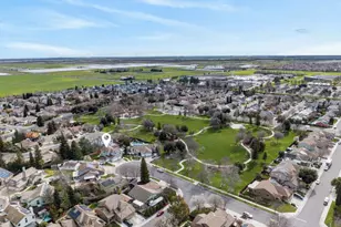 903 Walker Pl, Woodland, CA 95776 - Photo 73