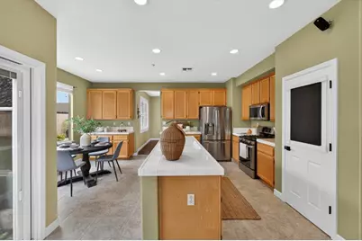 903 Walker Place, Woodland, CA 95776 - Photo 17