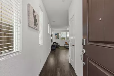 5330 Sable Wood Lane, Fair Oaks, CA 95628 - Photo 3