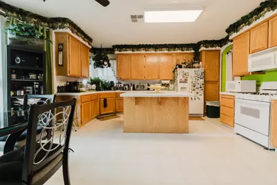 8825 Sheldon Creek Drive, Elk Grove, CA 95624 - Photo 3