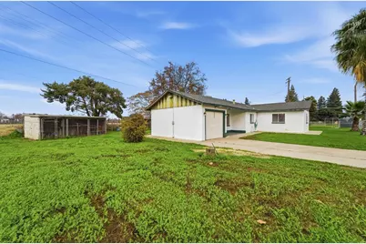 4529 E Briggsmore Avenue, Modesto, CA 95355 - Photo 15