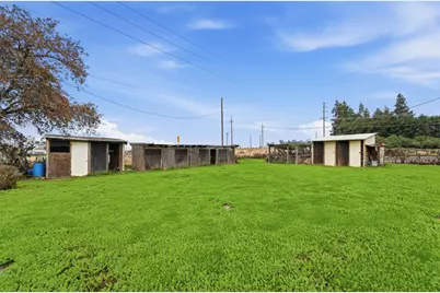 4529 E Briggsmore Avenue, Modesto, CA 95355 - Photo 9