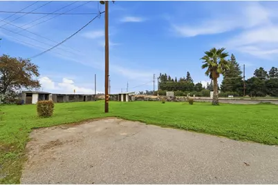 4529 E Briggsmore Avenue, Modesto, CA 95355 - Photo 7
