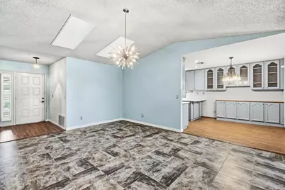 7325 Sunsilver Lane, Sacramento, CA 95828 - Photo 9