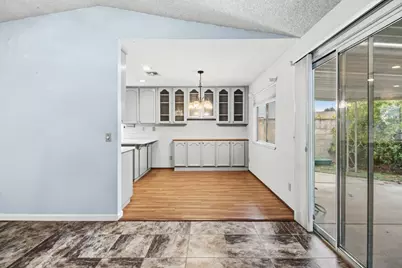 7325 Sunsilver Lane, Sacramento, CA 95828 - Photo 11