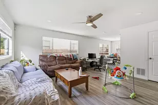 611 Mormon St, Folsom, CA 95630 - Photo 57