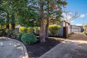 3125 Kobrock Way, Carmichael, CA 95608 - Photo 3