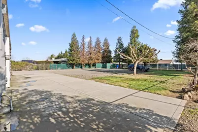 8335 Bailey Road, Yuba City, CA 95993 - Photo 9