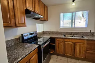 829 Palm Cir, Tracy, CA 95376 - Photo 3