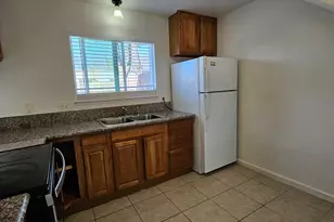 829 Palm Cir, Tracy, CA 95376 - Photo 11