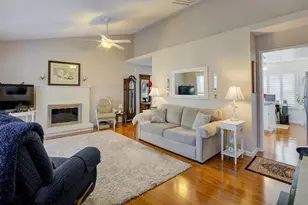 15 Coyle Creek Cir, Fair Oaks, CA 95628 - Photo 5