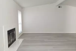 5 Bolinas Ct, Sacramento, CA 95823 - Photo 11