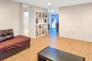 1904 Tours Dr, Stockton, CA 95210 - Photo 5