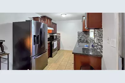 1904 Tours Drive, Stockton, CA 95210 - Photo 11