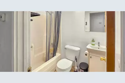 1904 Tours Drive, Stockton, CA 95210 - Photo 13