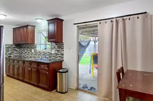 1904 Tours Dr, Stockton, CA 95210 - Photo 9