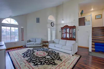 814 Casa Court, Los Banos, CA 93635 - Photo 11